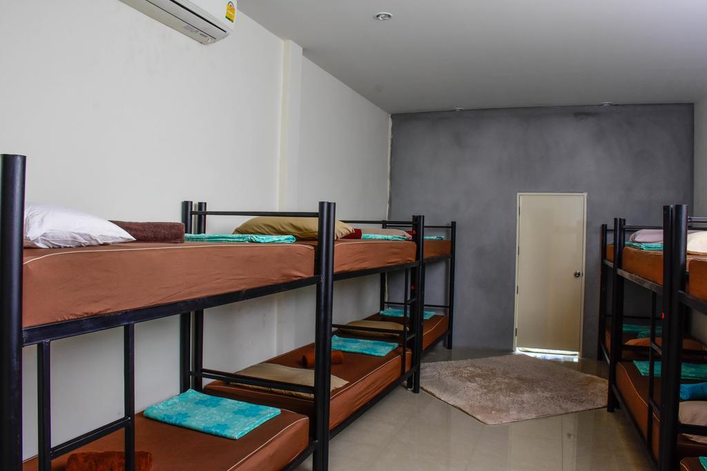 The Wanderlust Hostel Ko Pha Ngan Exterior photo