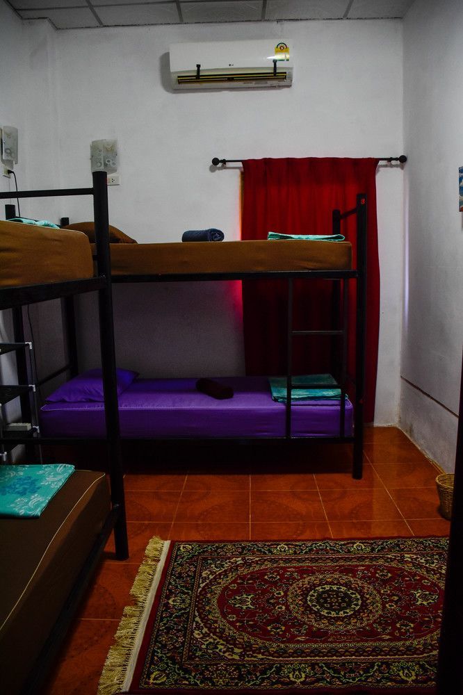 The Wanderlust Hostel Ko Pha Ngan Exterior photo